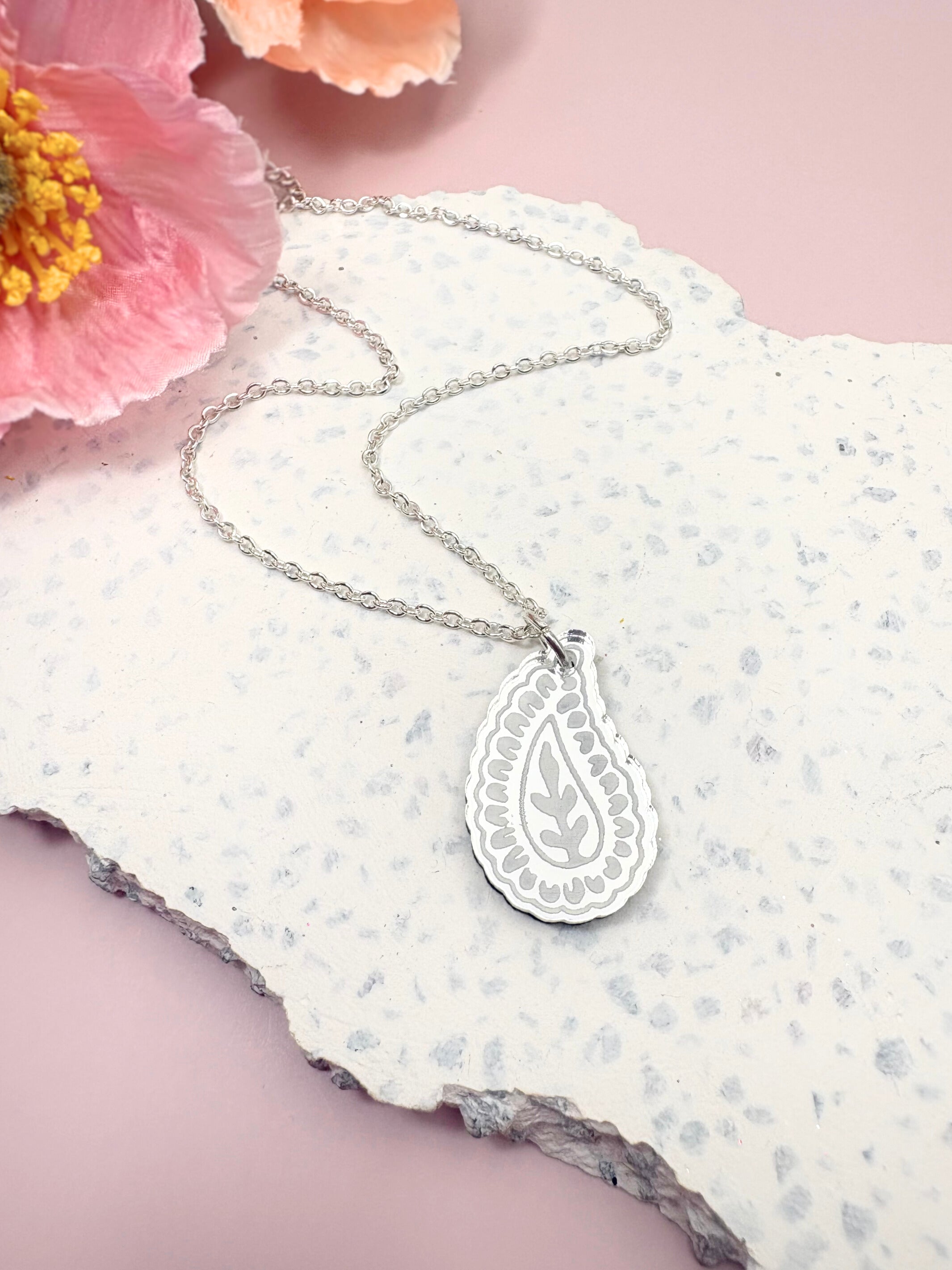 Aligned Abundant Paisley Pendant Affirmation Necklace – Silver Mirror Acrylic | Isla & Marigold