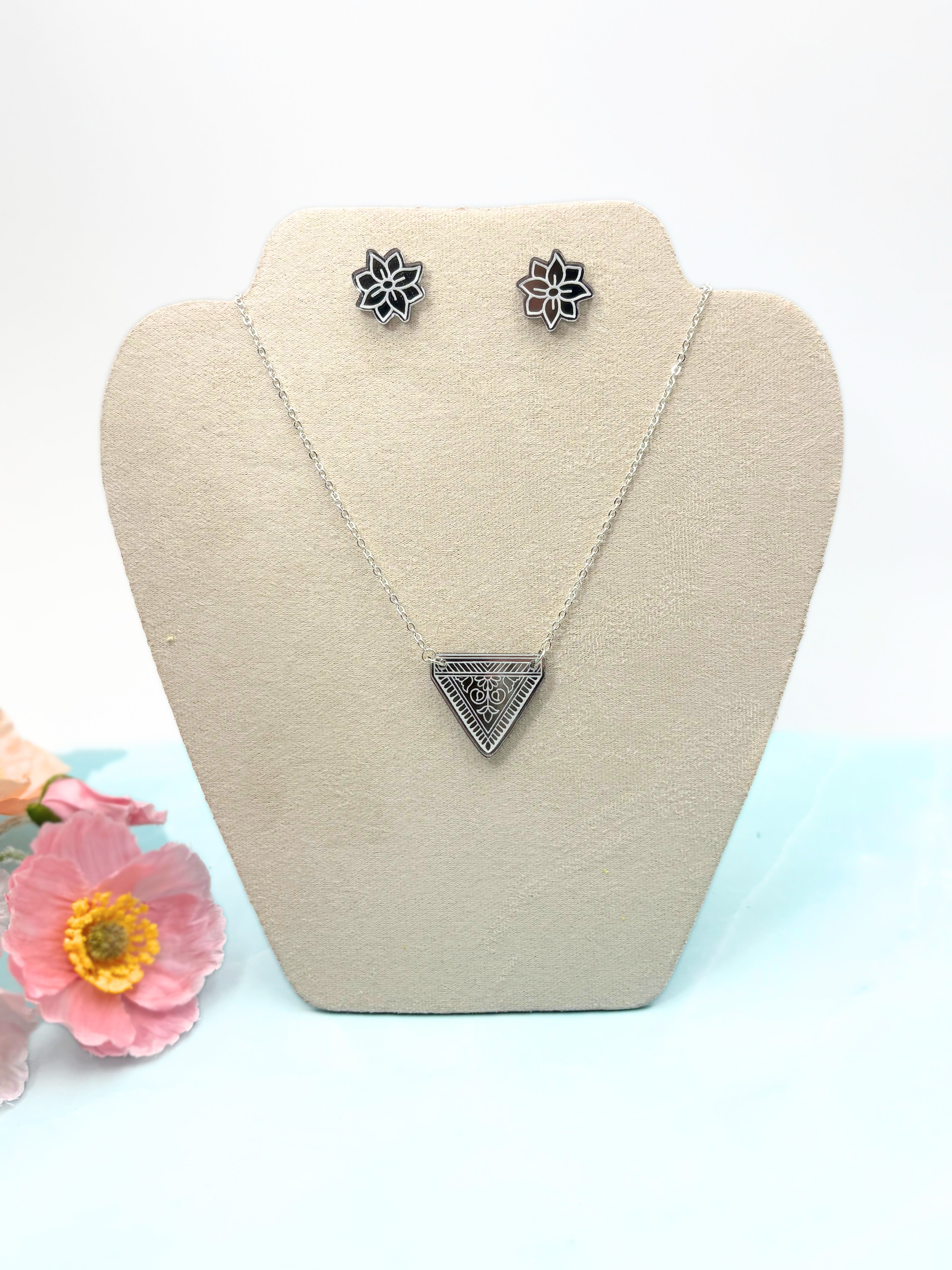 Embrace My Power Affirmation Pendant Necklace – Silver Mirror Acrylic | Isla & Marigold