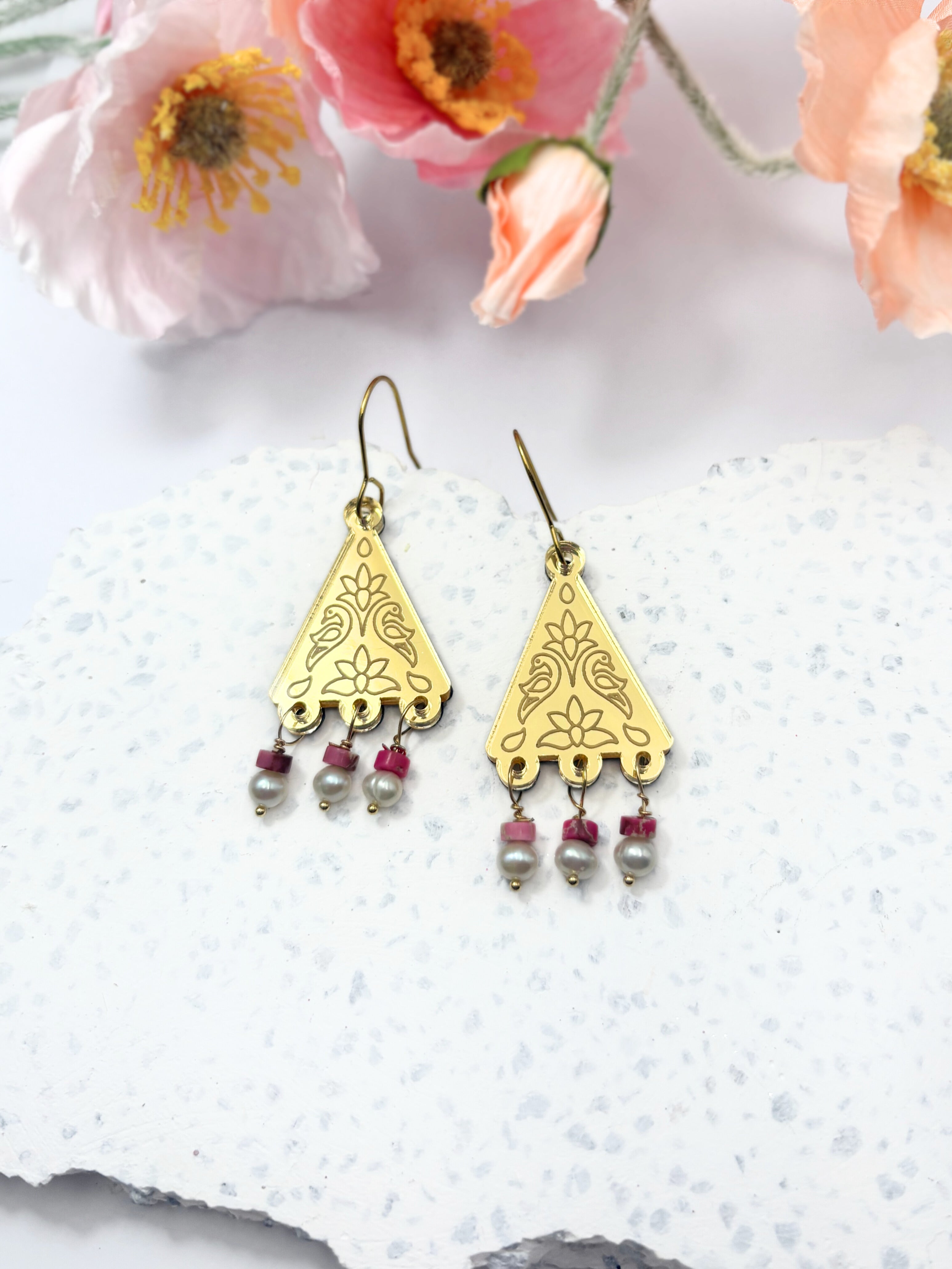 Kindred Spirit Dangles – Gold Mirror Acrylic Earrings | Pink & Pearl | Isla & Marigold